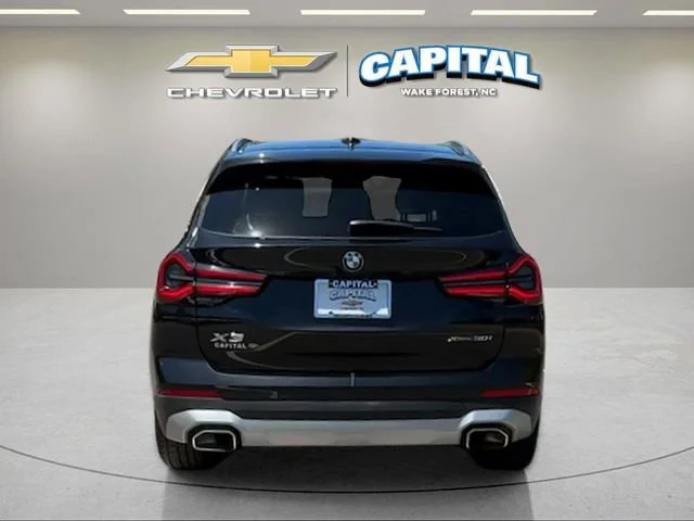 Used 2024 Black BMW xDrive30i image 5