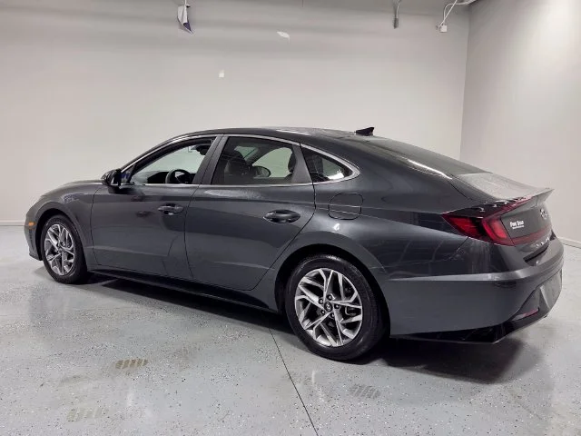 Used 2023 Gray Hyundai SEL image 7