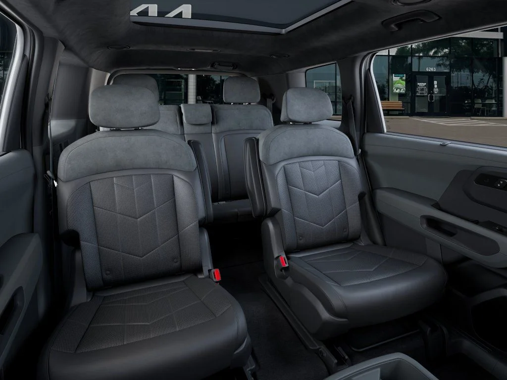 New 2027 Glacial White Pearl Kia X-LINE SX PRESTIGE image 17
