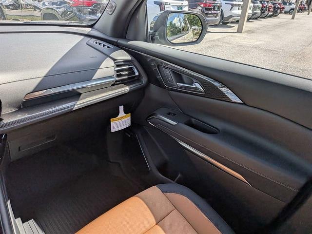 2027 Chevrolet Traverse Z71 - Photo 16