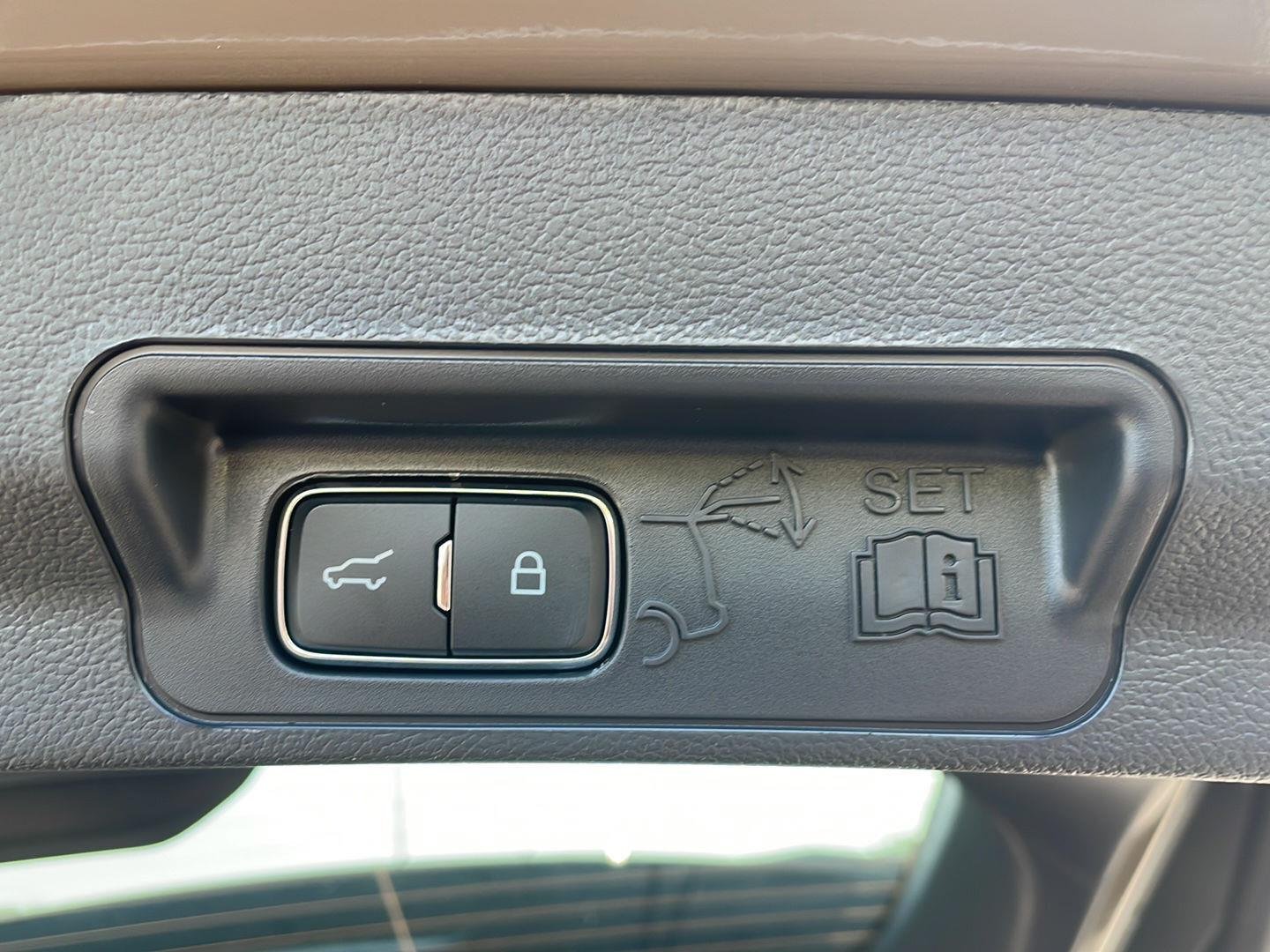 New 2026 Marsh Gray Ford Tremor® image 31