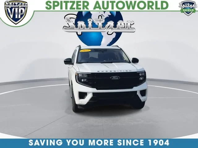 Used 2025 White Ford Active image 3