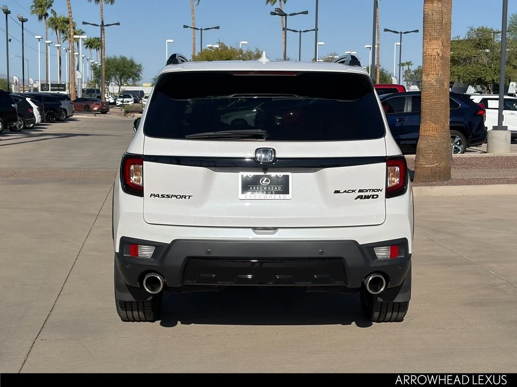 Used 2025 White Honda Black Edition image 9