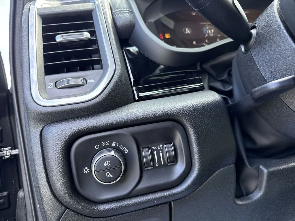 2026 RAM 1500 Laramie - Photo 32