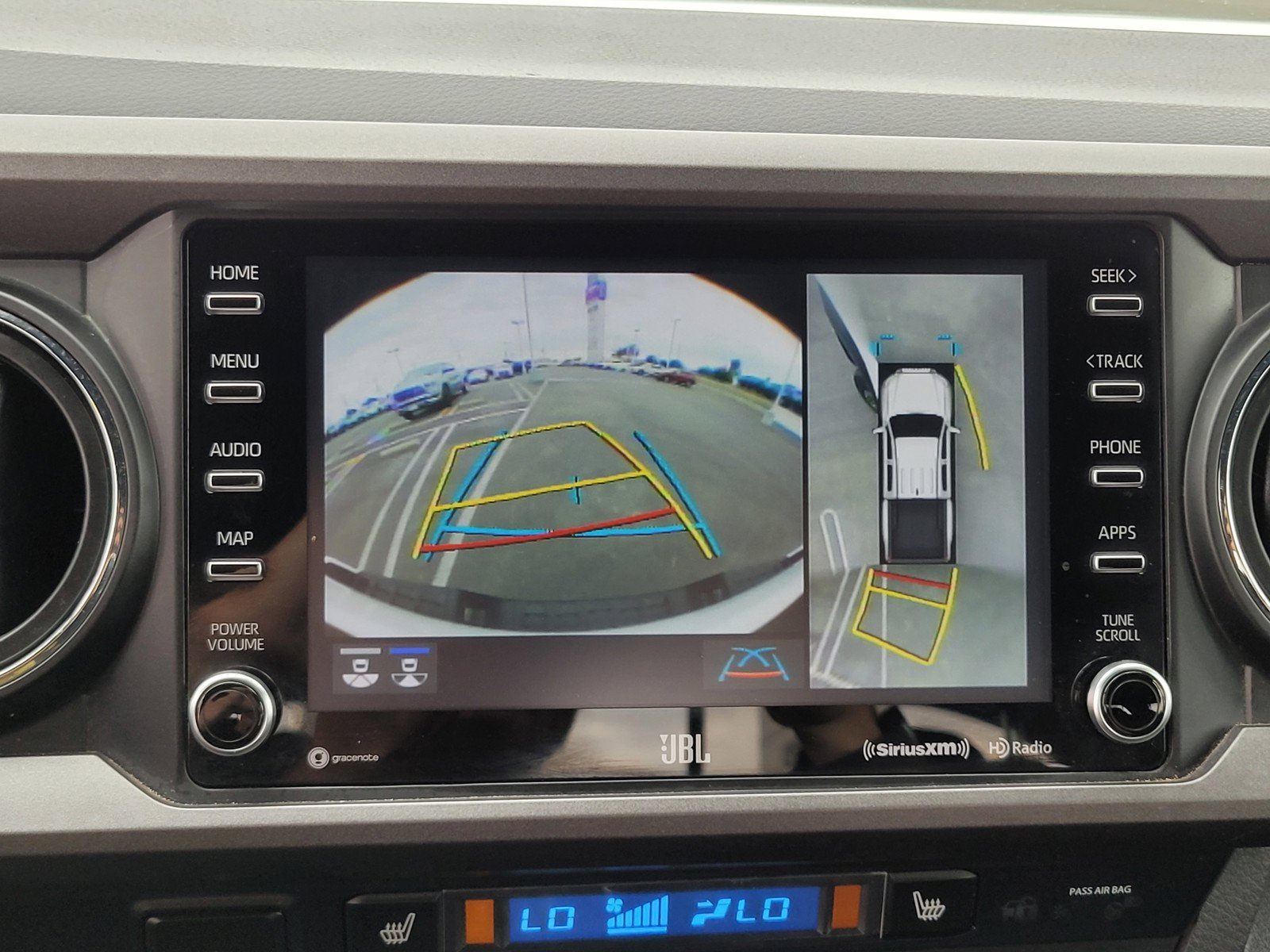 Used 2023 White Toyota  image 20