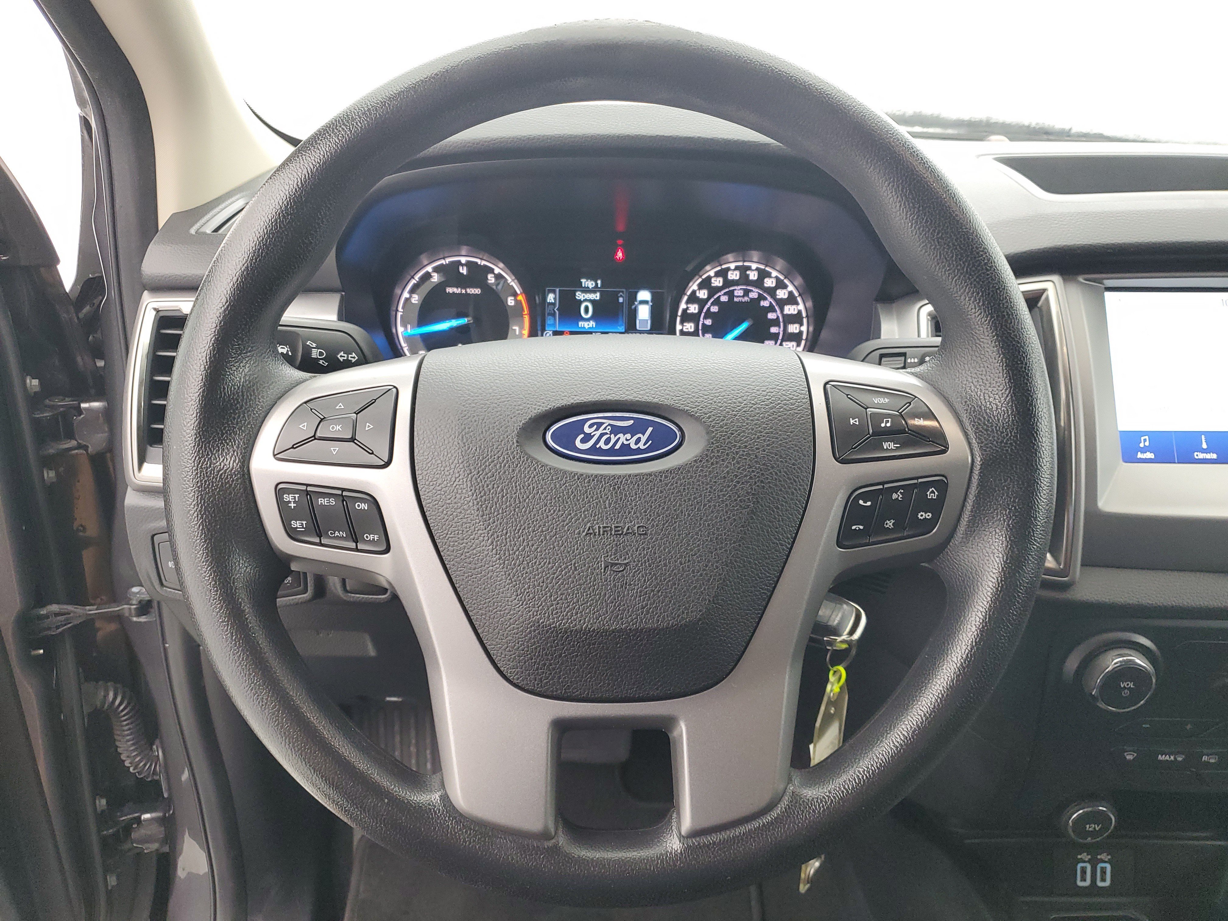 Used 2020 Magnetic Metallic Ford XLT image 20
