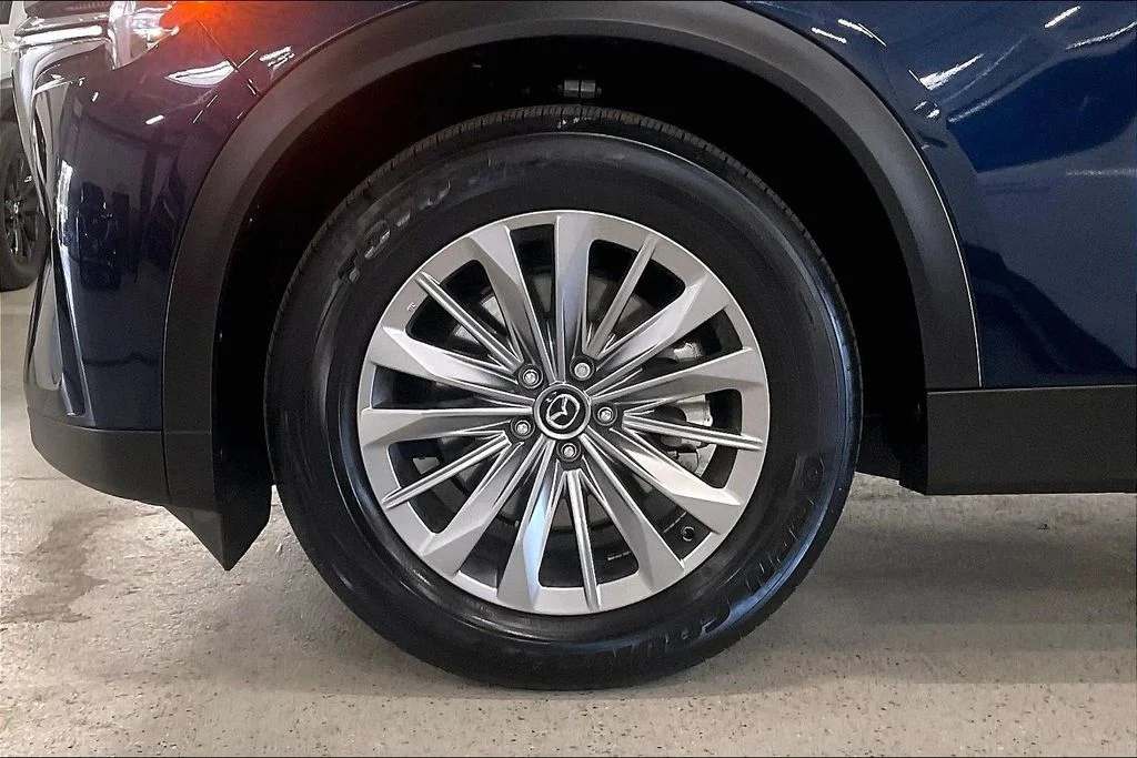 Used 2024 Blue Mazda Preferred image 8
