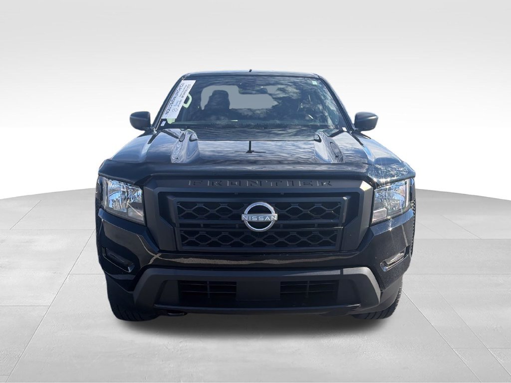 Used 2024 Black Nissan S image 9