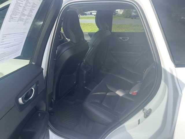Used 2024 White Volvo Plus Dark Theme image 16