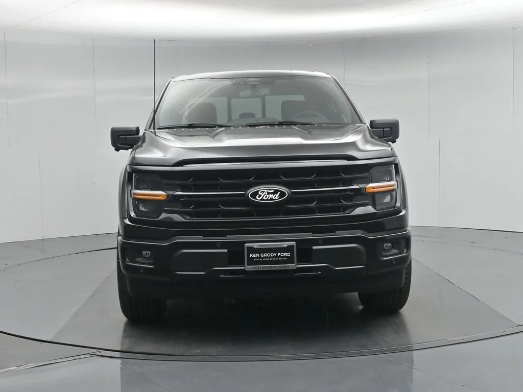New 2026 Agate Black Metallic Ford XLT image 26