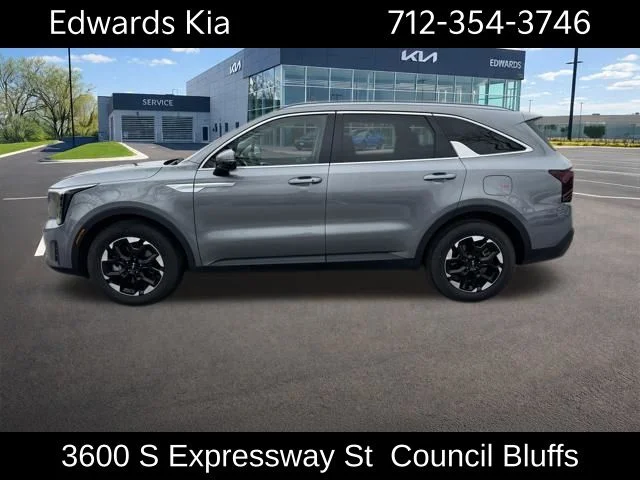 2025 Kia Sorento S - Photo 10