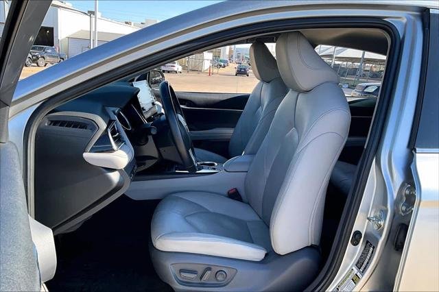 2021 Toyota Camry XLE - Photo 7