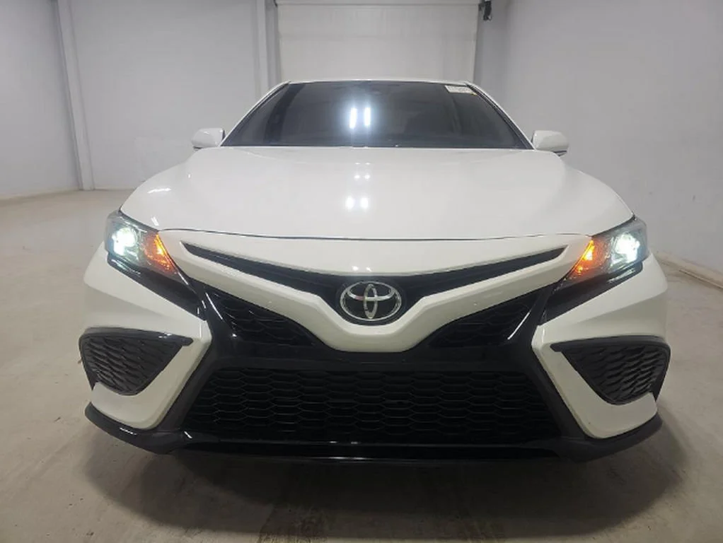 Used 2024 White Toyota SE image 3