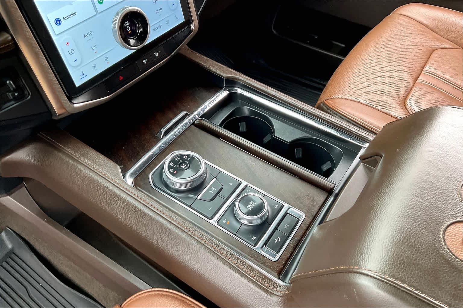 Used 2022 Forged Green Metallic Ford King Ranch image 17