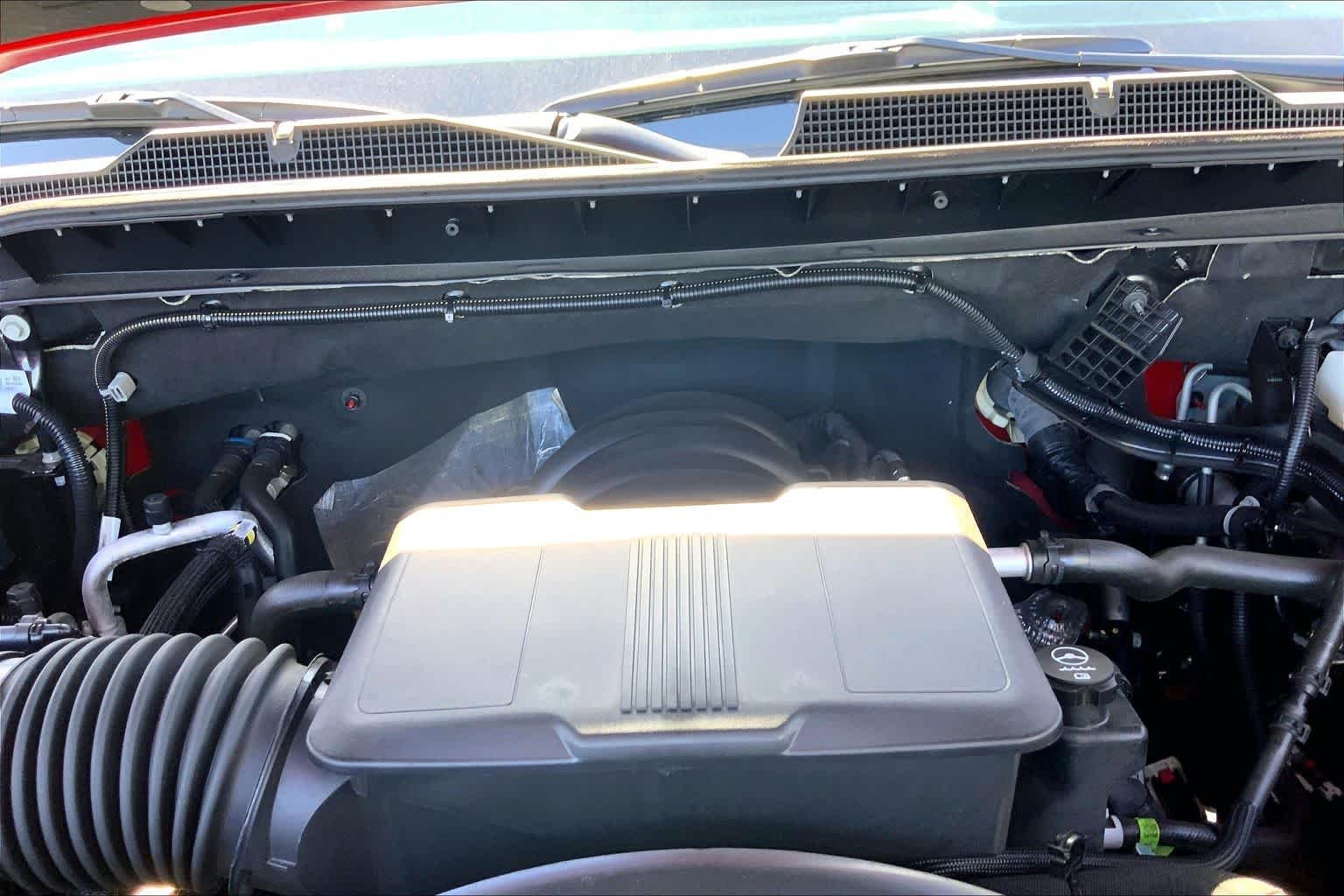 Certified Used 2025 Red Chevrolet ZR2 image 32