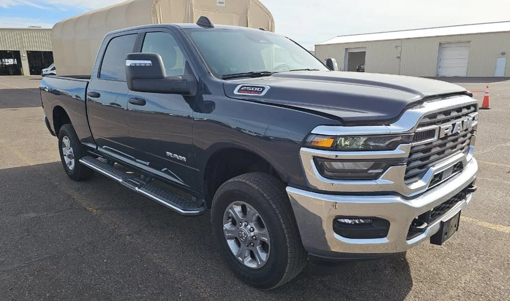 Used 2025 Blue Ram Big Horn image 2
