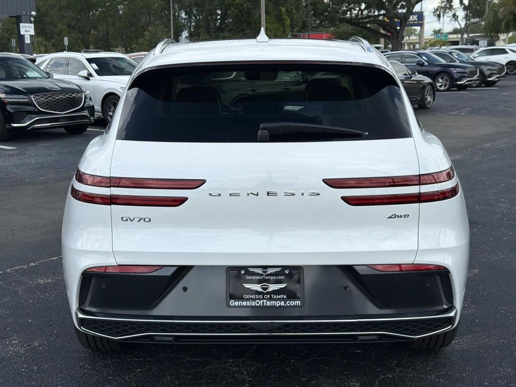 New 2026 White Genesis 2.5T Select image 5