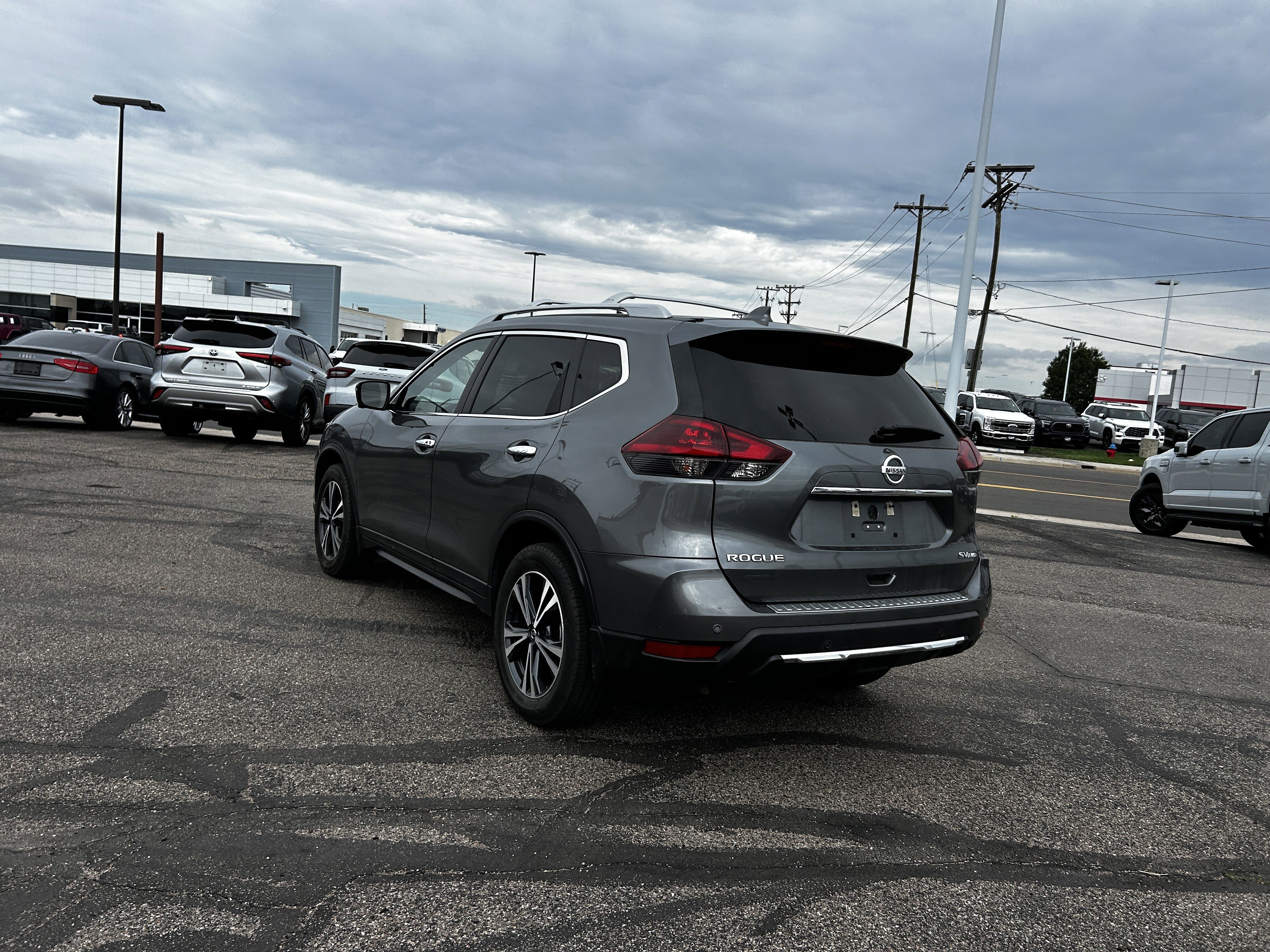 Used 2020 Gun Metallic Nissan SV image 3