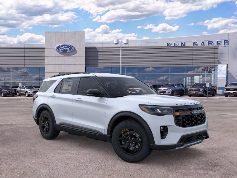 New 2026 Space White Metallic Ford Tremor image 8