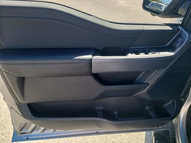 New 2026 Silver Metallic Ford XLT image 16
