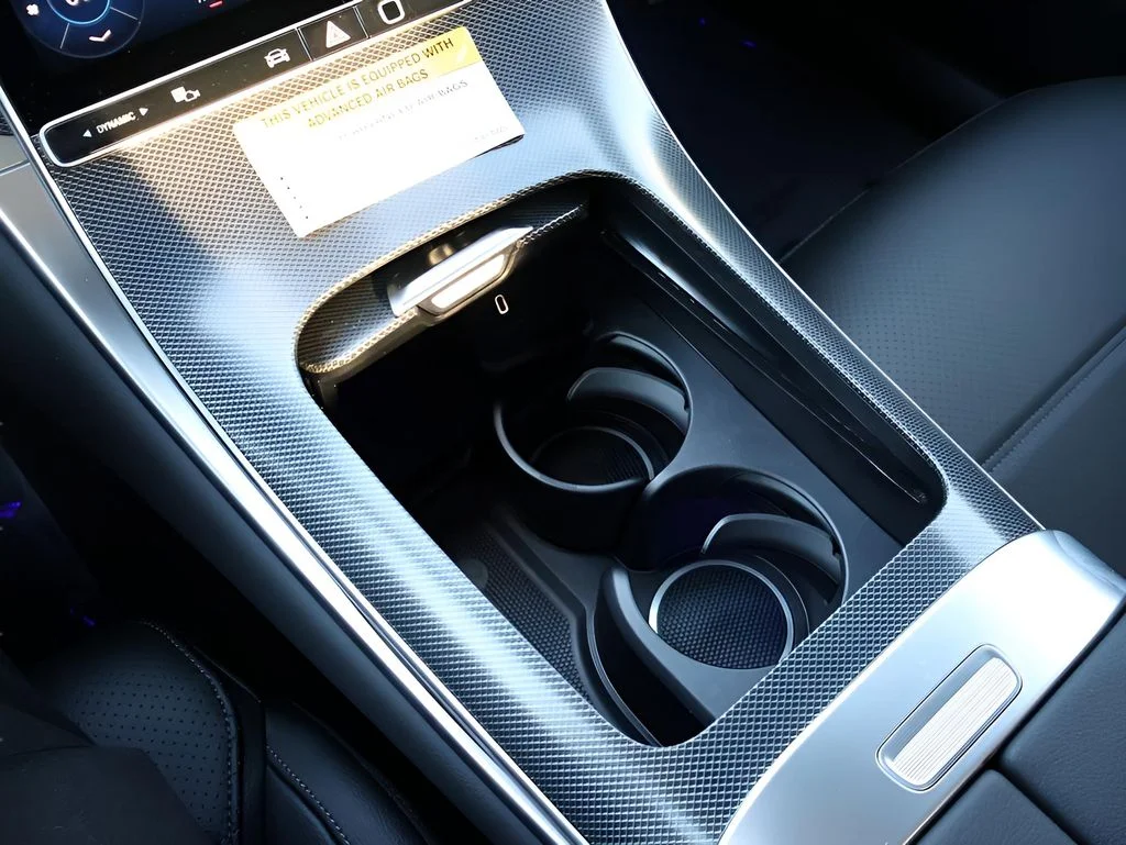 Certified Used 2026 Graphite Gray Metallic Mercedes-Benz GLC 300 image 28