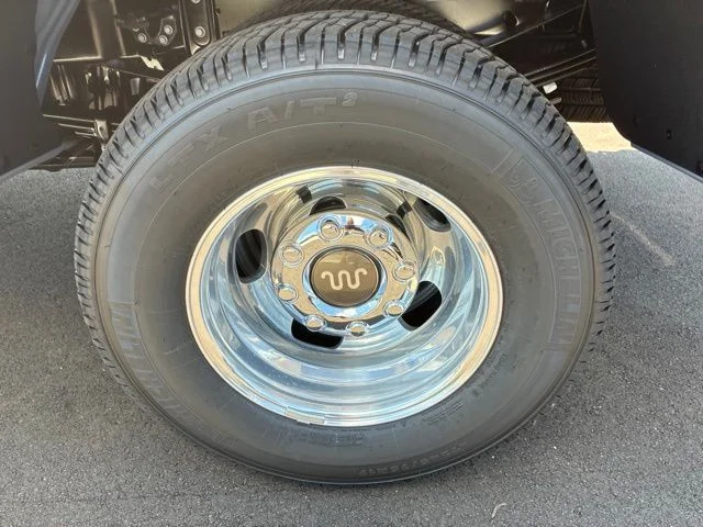 New 2026 Glacier Gray Metallic Tri-Coat Ford F-350® King Ranch® image 17