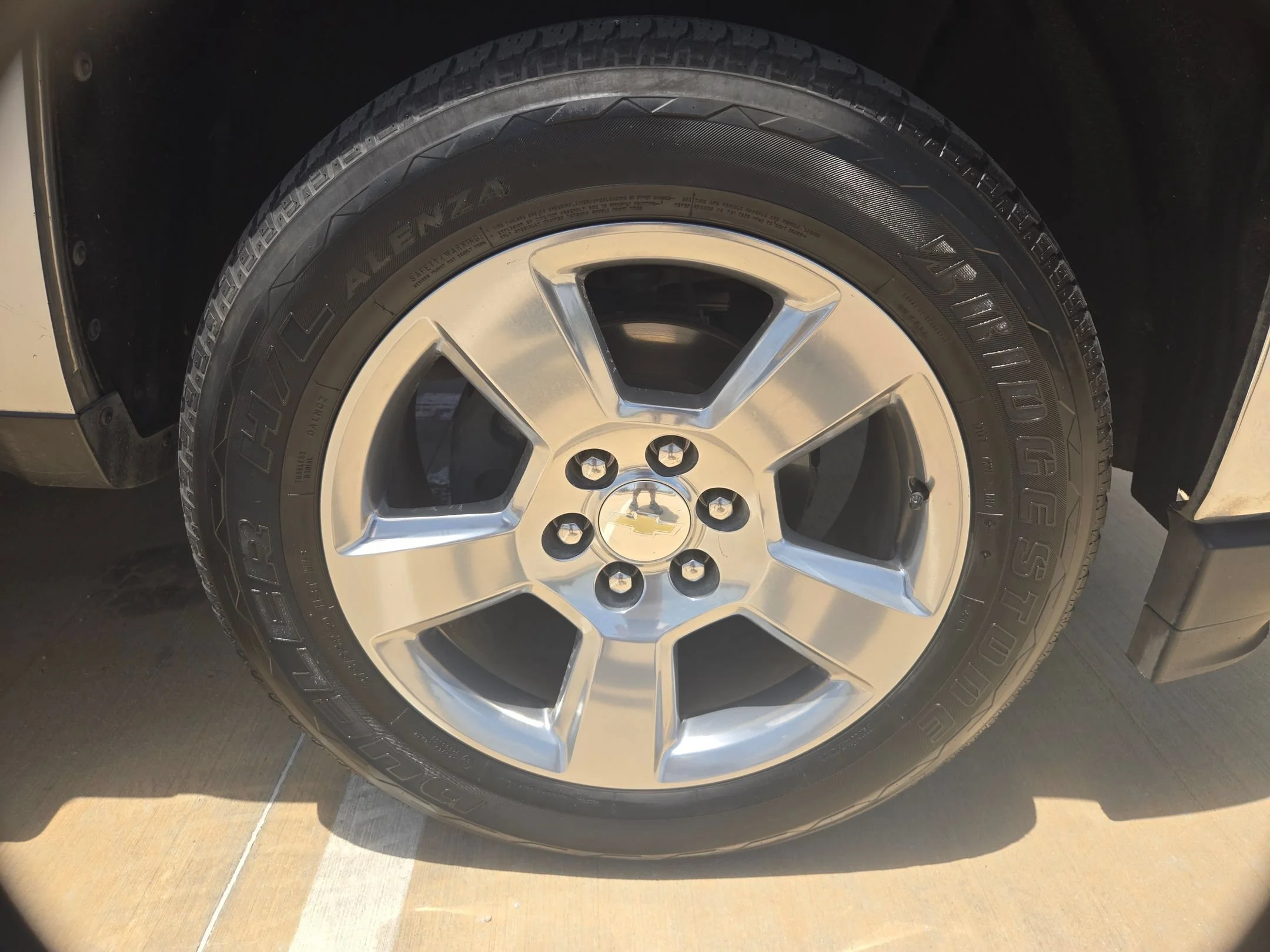 Used 2018 Silver Chevrolet LT image 25