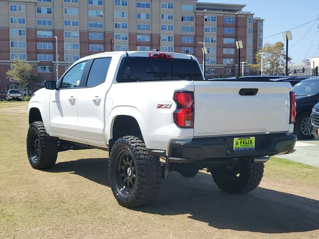 2026 Chevrolet Colorado Z71 - Photo 5