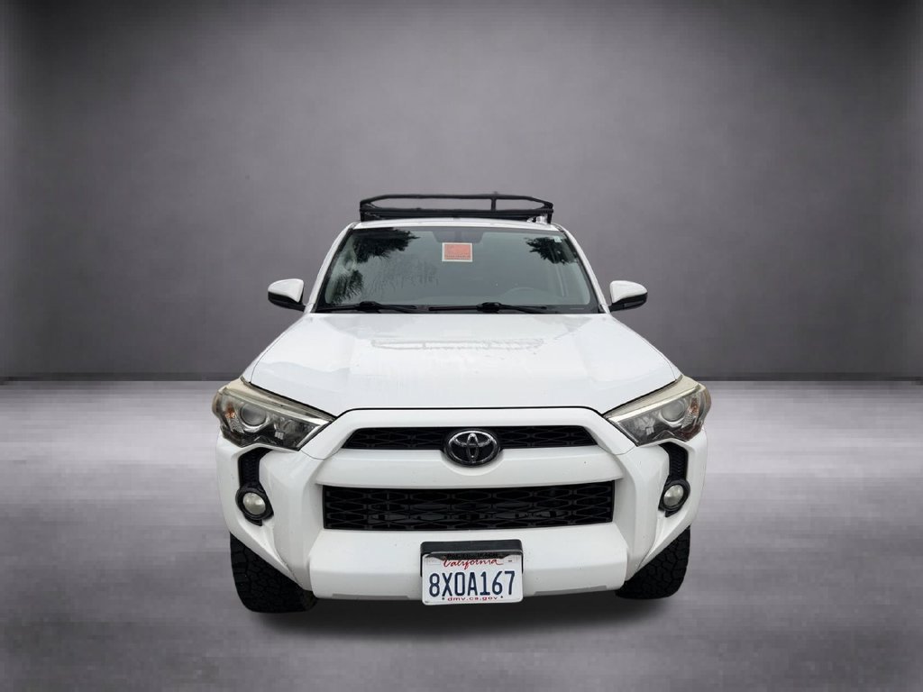 Used 2015 White Toyota SR5 image 5