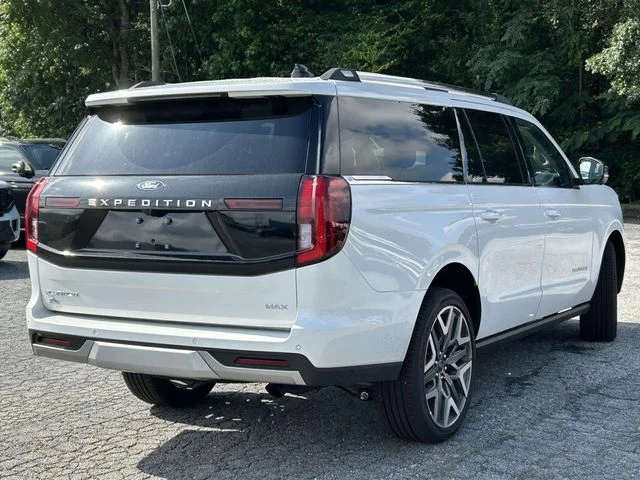 New 2026 White Ford Platinum image 3