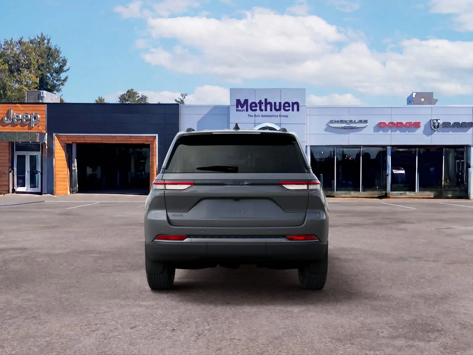 New 2027 Sting-Gray Clearcoat Jeep Laredo Altitude image 7