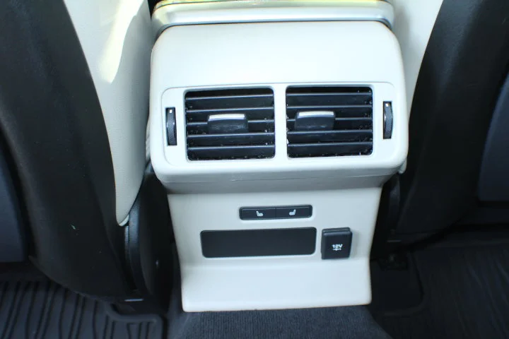 Used 2020 Gray Land Rover P250 S image 16