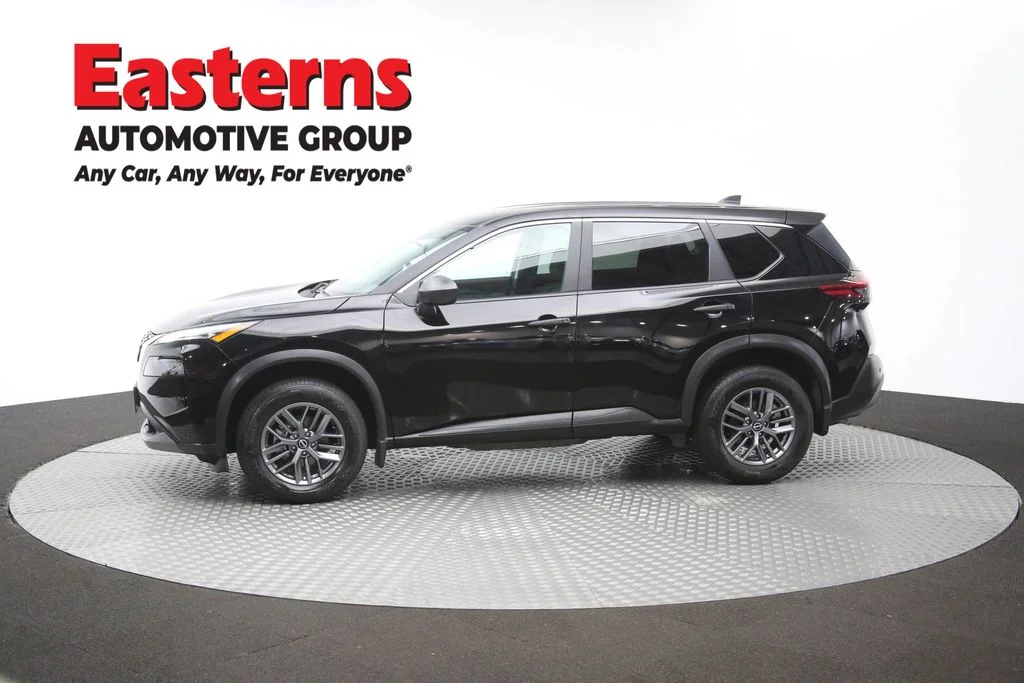 Used 2023 Black Nissan S image 59