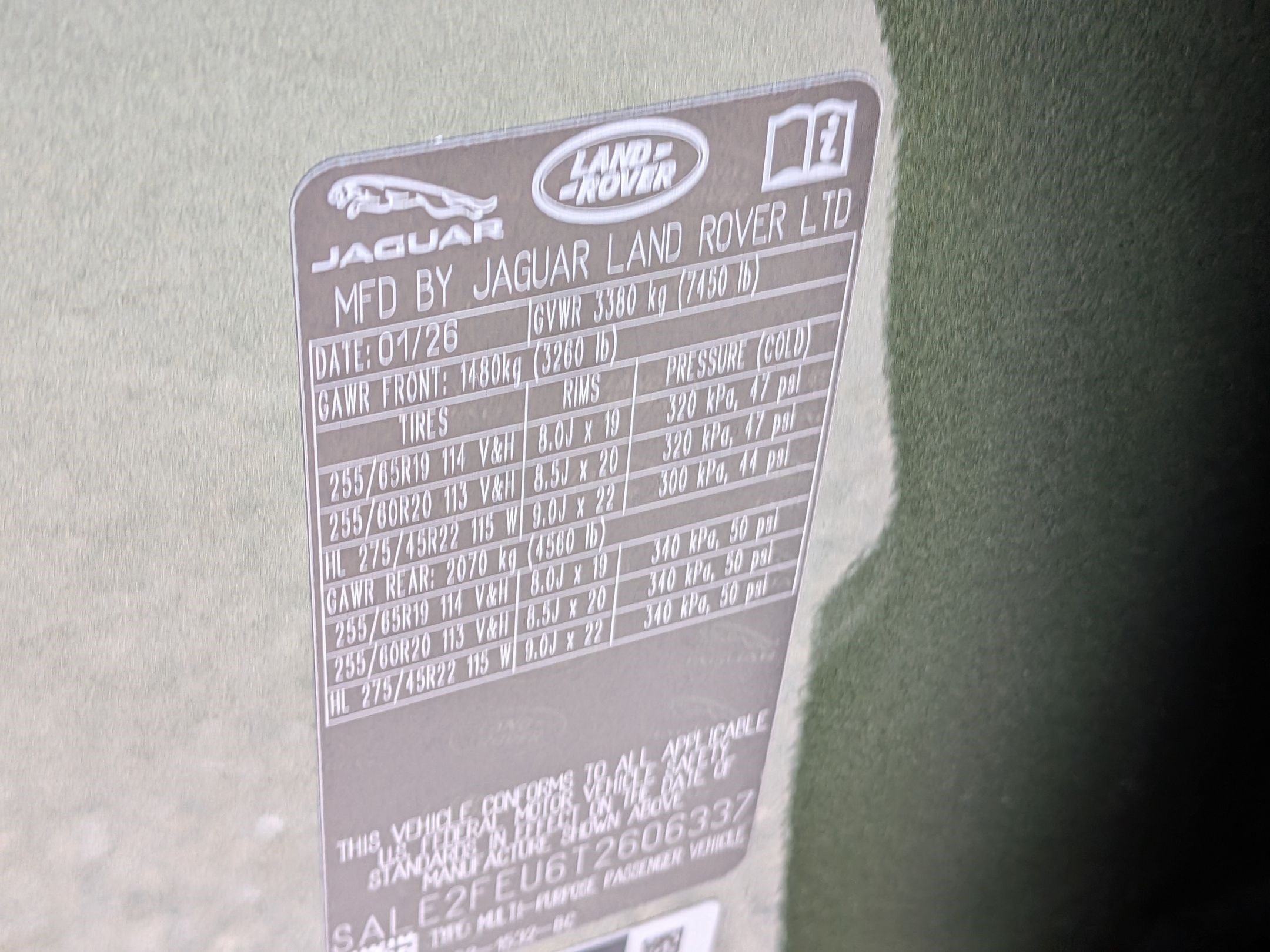 New 2026 Woolstone Green Land Rover P400 X-Dynamic SE image 34