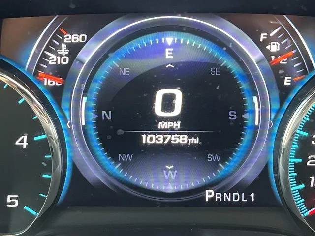 Used 2018 Silver GMC Denali image 37
