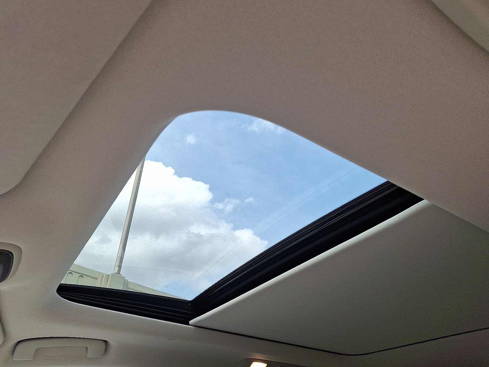 2022 INFINITI QX60 LUXE - Photo 14