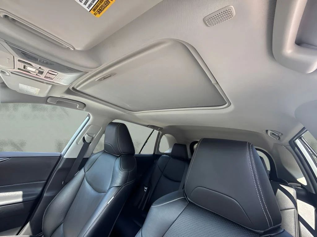 Used 2025 Silver Toyota XLE image 6