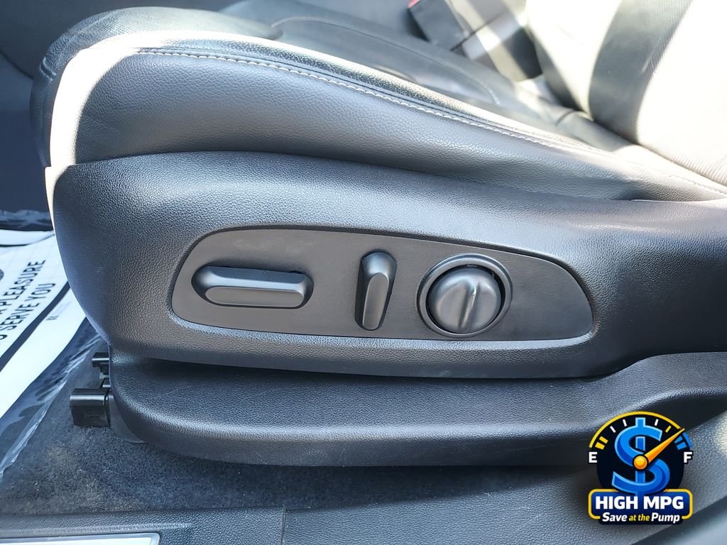 Used 2017 Silver GMC SLT-2 image 10