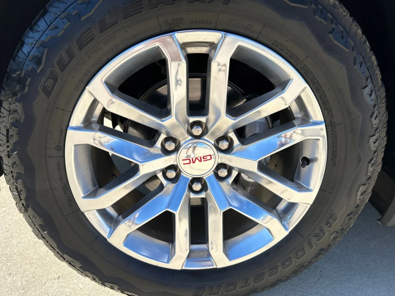 Used 2020 WHITE FROST TRICOAT GMC SLT image 9