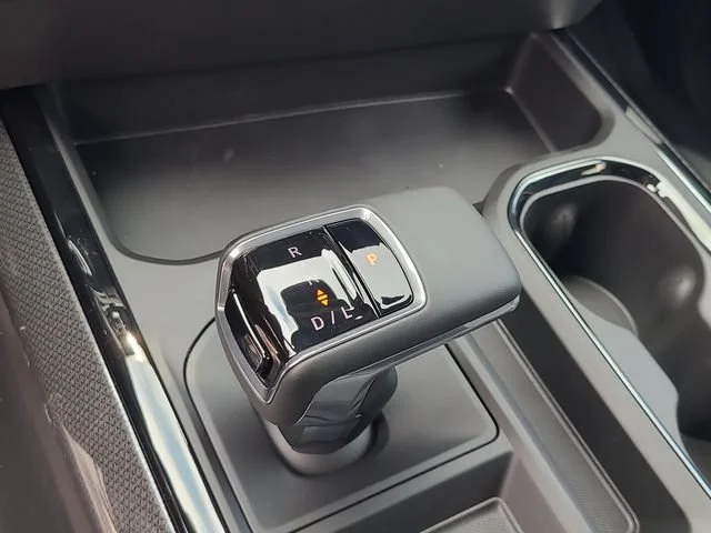 New 2026 Summit White Chevrolet ZR2 image 30