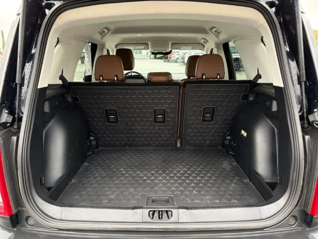 Used 2021 Black Ford Outer Banks image 24