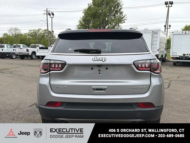 Used 2023 Silver Jeep Limited image 6