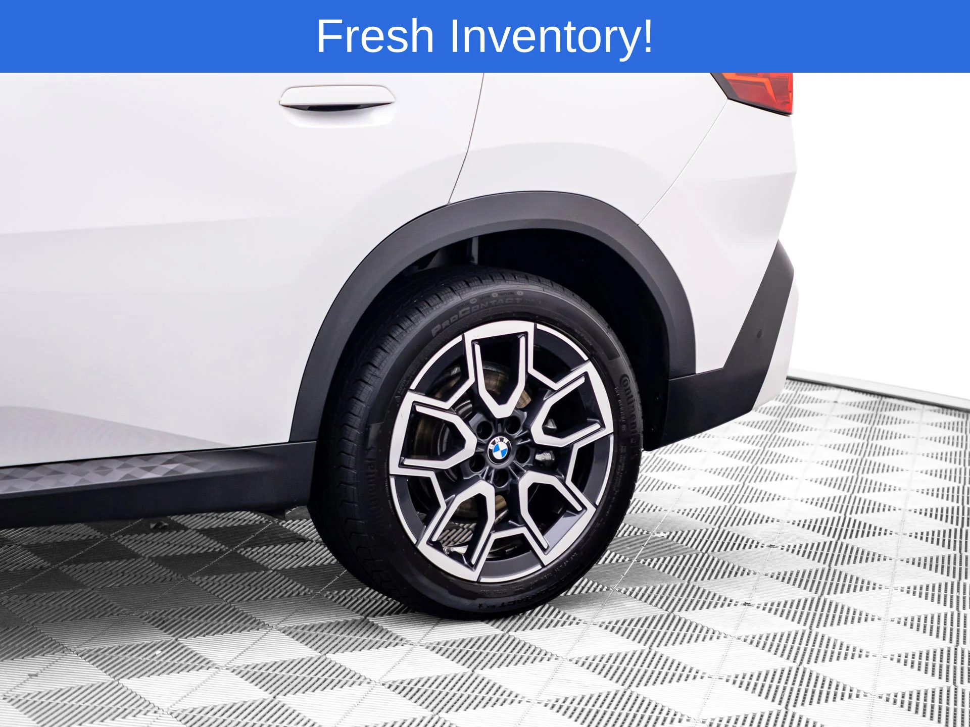 Certified Used 2025 White BMW xDrive28i image 34