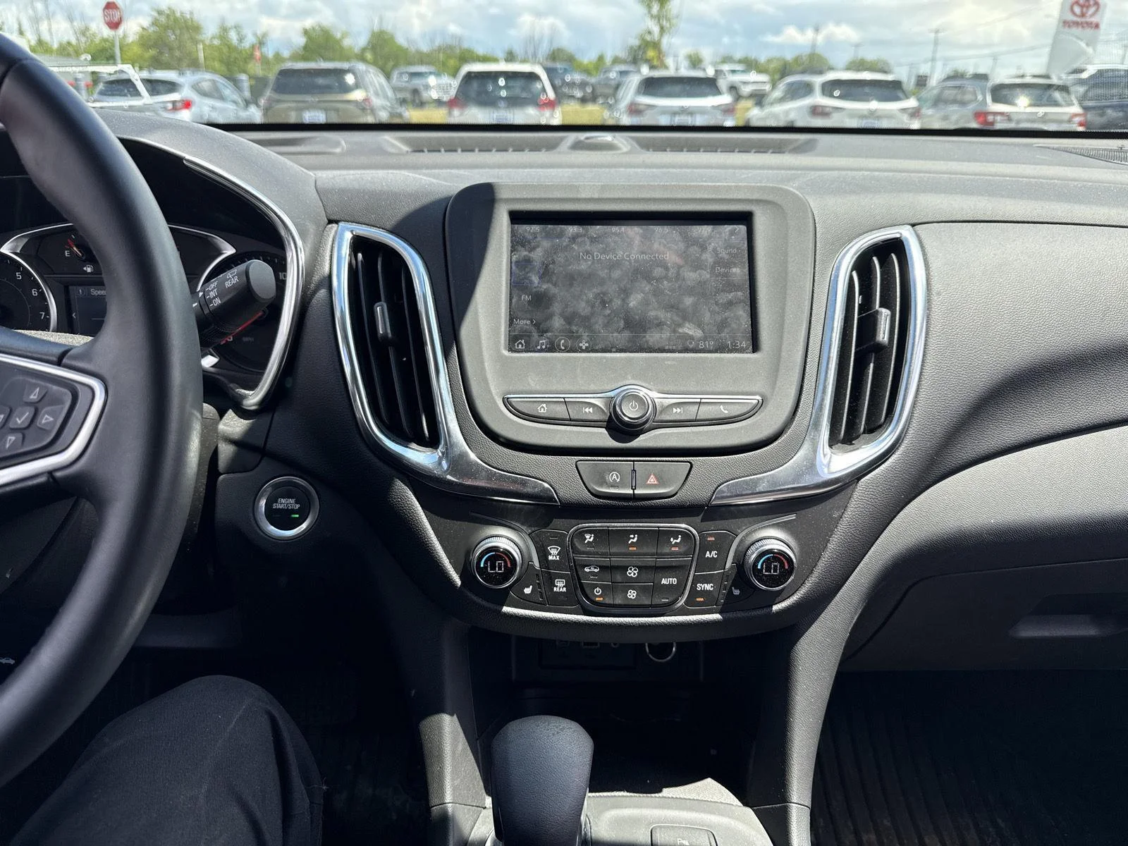 Used 2024 Summit White Chevrolet LT image 9