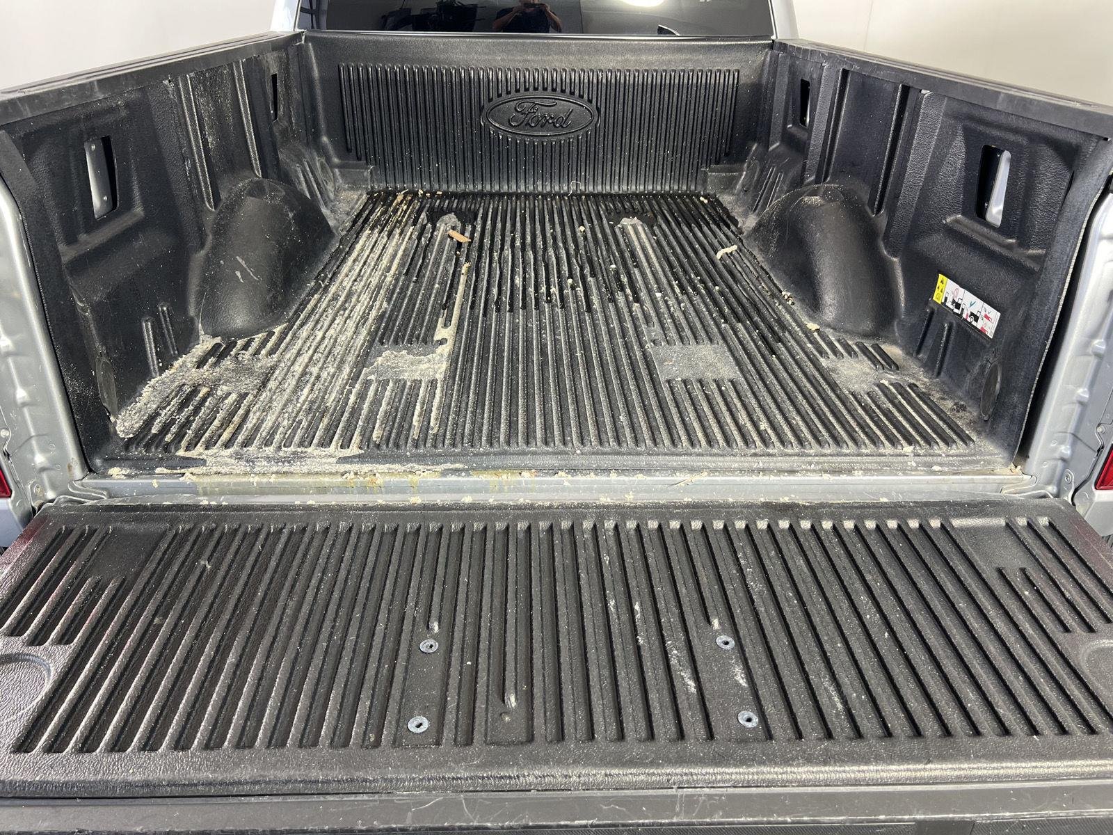 Used 2022 Iconic Silver Ford XLT image 24
