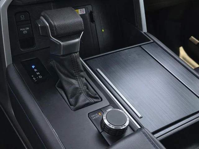 Used 2023 Wind Chill Pearl Toyota Platinum image 27