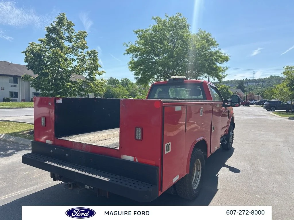 Used 2019 Red Ford XL image 5