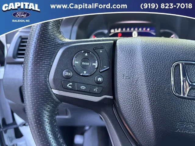 Used 2023  Honda EX-L image 23