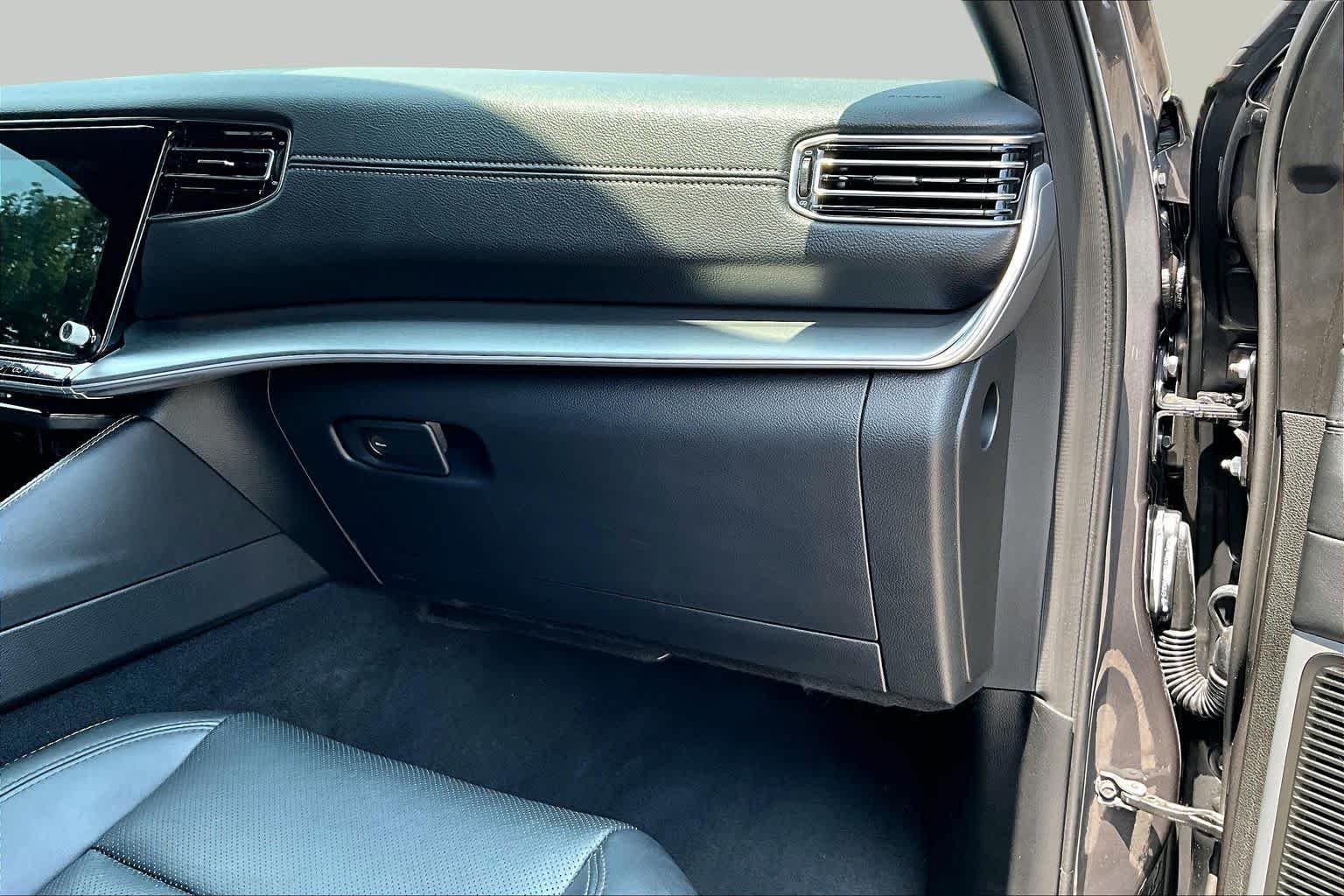 Used 2025 Baltic Gray Metallic Clearcoat Jeep  image 19