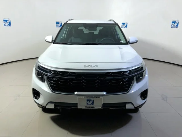 New 2026 Snow White Pearl Kia S image 21